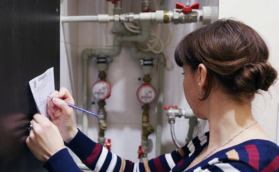 Путин напомнил о сохранении тарифов ЖКХ в течение полутора лет