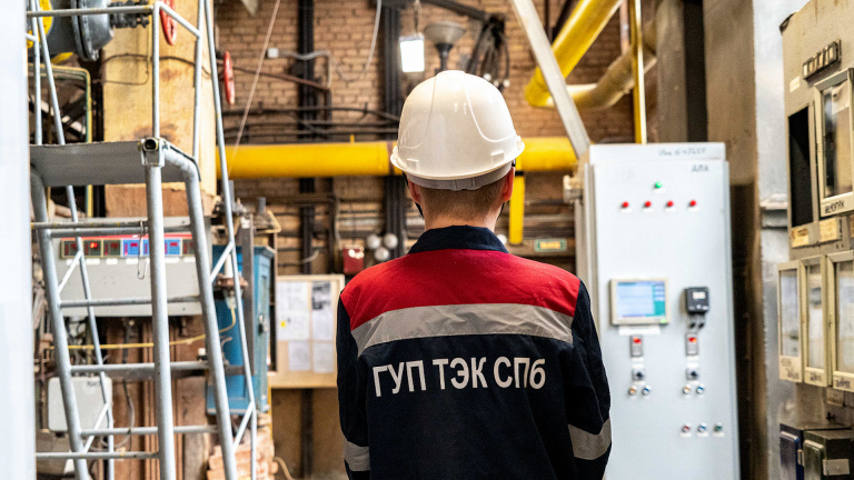 Реконструкция Суздальской тепломагистрали согреет 1,5 тысяч зданий в двух районах Петербурга