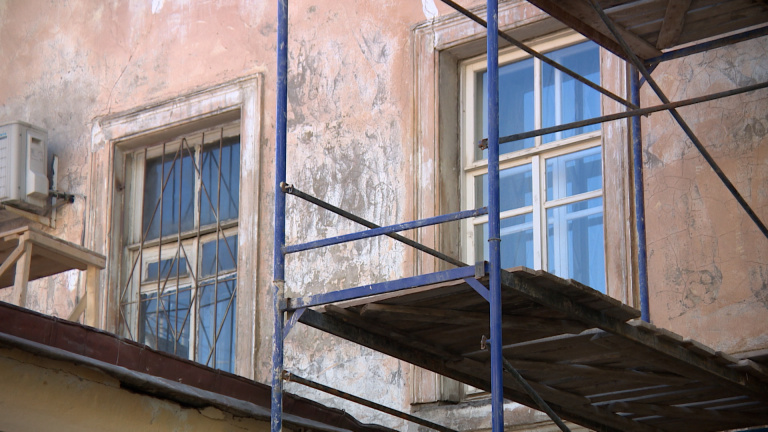 В Петербурге утвердили краткосрочный план капремонта домов до 2025 года