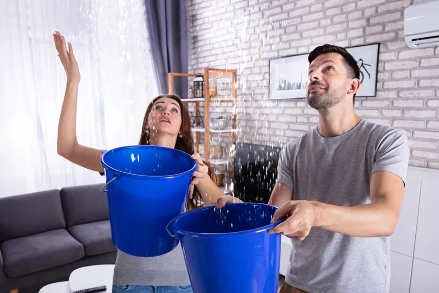 Кому платить за ЧП с водой в квартире, объяснил Верховный суд РФ