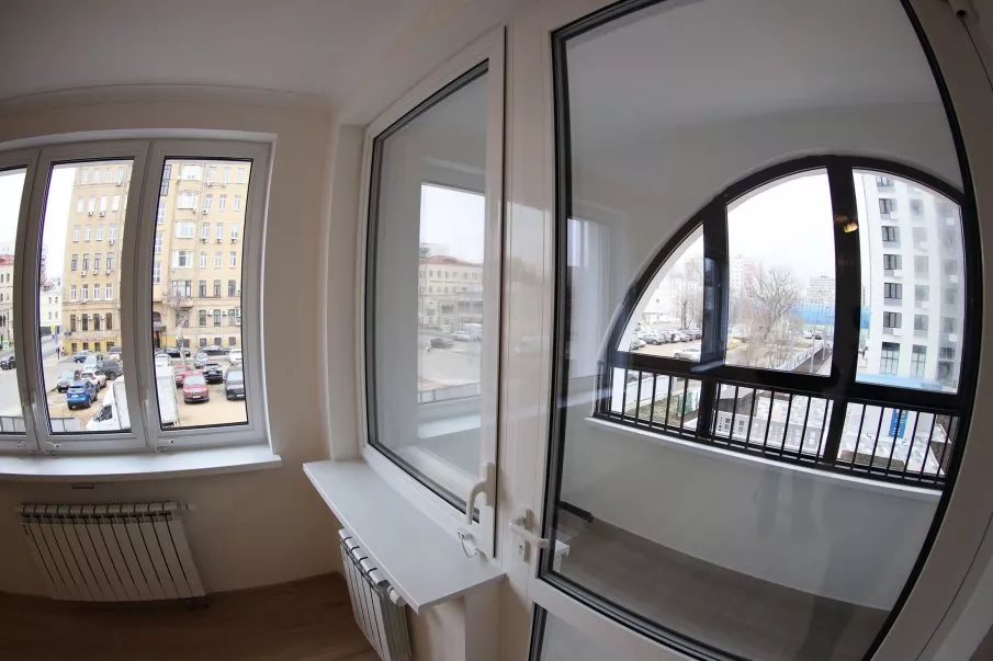 В Госдуму внесли законопроект об упрощении перепланировки лоджии